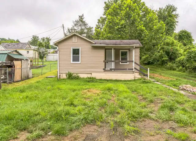 Property at 104 1/2 Railroad St, Clarksburg, WV, 26301, 2 beds, 1 bath, [object Object]