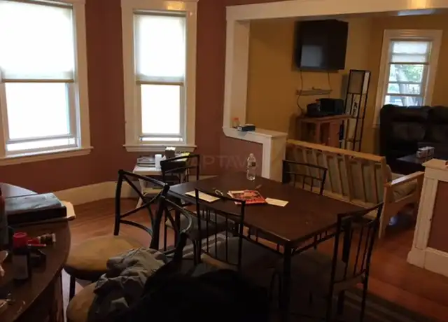 Property at 15 Lexington Ave Unit 2, Somerville, MA, 02144, 3 beds, 1 bath, [object Object]