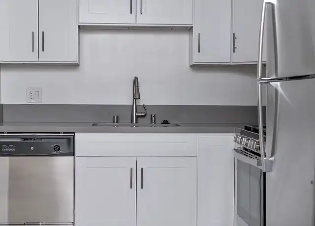 Property at Capri Burbank - 520 E Magnolia Blvd, Burbank, CA, 91501, 1 bed, 1 bath, [object Object]
