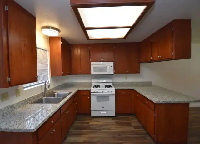 Property at 640 Cummins Way Unit B, West Sacramento, CA, 95605, 2 beds, 1 bath, [object Object]