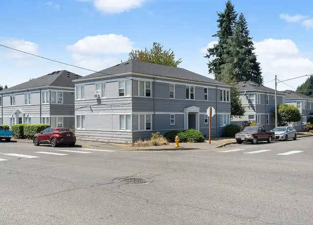 Photo of 711 W Pine St, Shelton, WA 98584