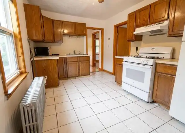 Property at 158 Main St, Quincy, MA, 02169, 3 beds, 1 bath, [object Object]