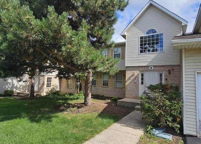 Photo of 1 Acorn Ln Unit 1D, Lake in the Hills, IL 60156