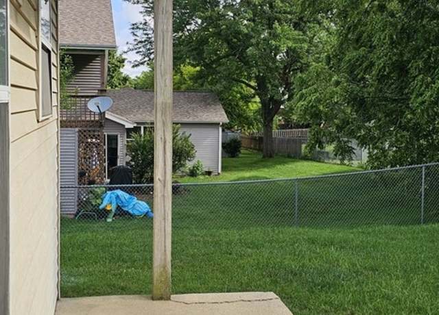 Photo of 1 Acorn Ln Unit 1D, Lake in the Hills, IL 60156
