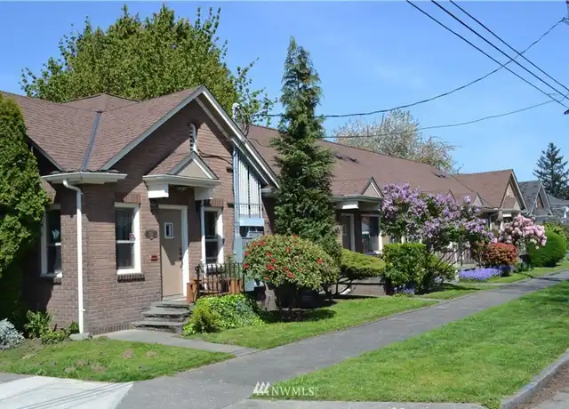 Property at 4200 SW Manning St Unit 4202, Seattle, WA, 98116, 2 beds, 1 bath, [object Object]