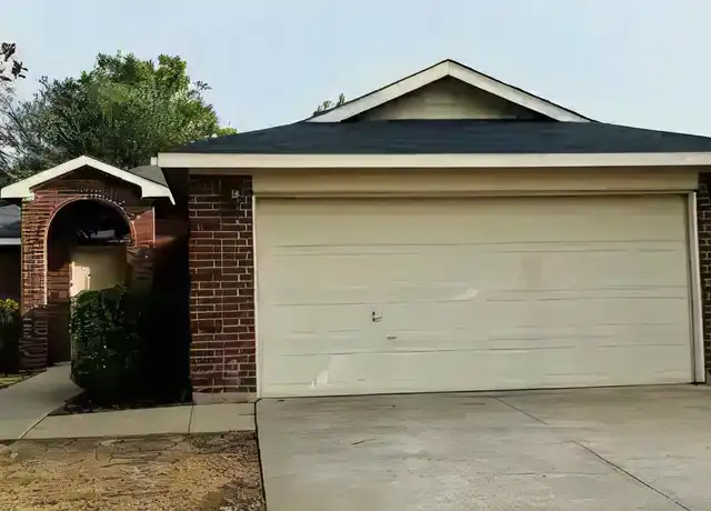 Property at 1055 Port Sullivan Dr, Little Elm, TX, 75068, 3 beds, 2 baths, [object Object]