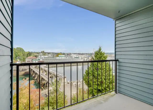 Property at 3200 W Commodore Way #304, Seattle, WA, 98199, 1 bed, 1 bath, [object Object]