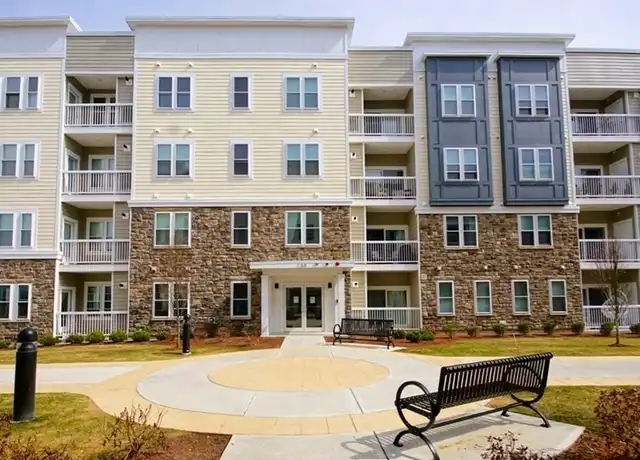 Property at 130 University Ave, Westwood, MA, 02090, 1 bed, 1 bath, [object Object]