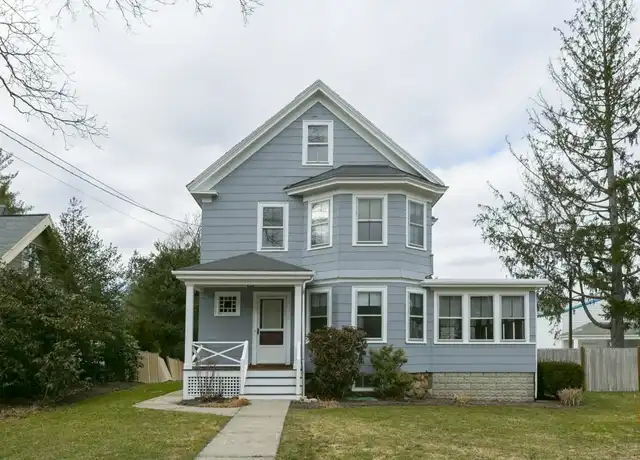 Property at 39 Warren Ave, Weston, MA, 02493, 4 beds, 1.5 baths, [object Object]