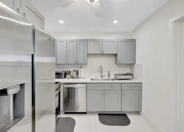 Property at 1500 SW 6th Ave Unit 1500, Fort Lauderdale, FL, 33315, 2 beds, 1.5 baths, [object Object]