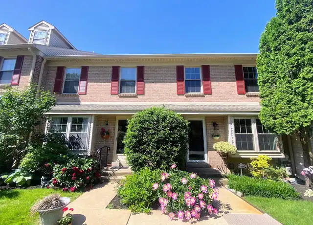 Property at 618 Shropshire Dr, West Chester, PA, 19382, 5 beds, 3.5 baths, [object Object]