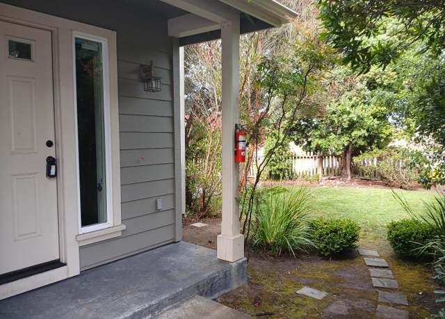 Photo of 406 Coronado St, El Granada, CA 94018