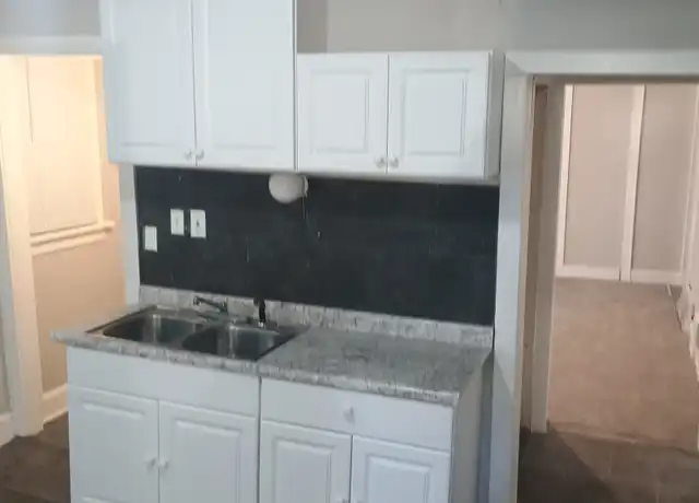 Property at 3030 N Palmer St Unit 1, Milwaukee, WI, 53212, 4 beds, 1 bath, [object Object]