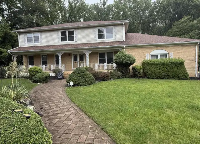 Property at 5 Northwoods Rd, Ocean, NJ, 07712, 4 beds, 3.5 baths, [object Object]