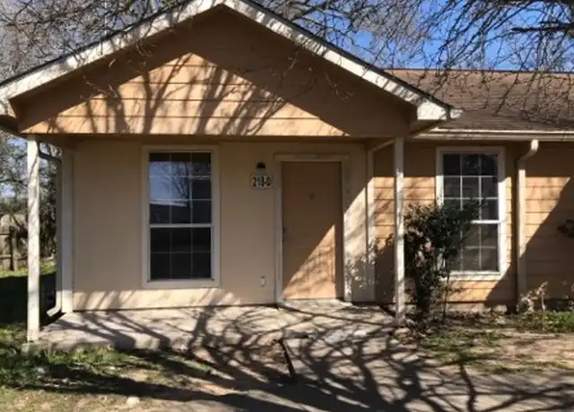 Property at 218 Stockton St Unit D, East Bernard, TX, 77435, 1 bed, 1 bath, [object Object]