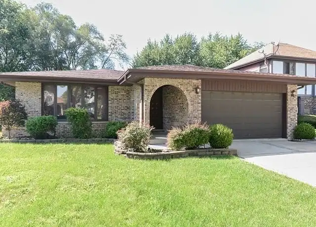 Property at 18626 May St, Homewood, IL, 60430, 3 beds, 2.5 baths, [object Object]