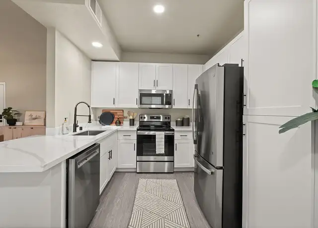 Photo of 1299 Antelope Creek Dr, Roseville, CA 95678