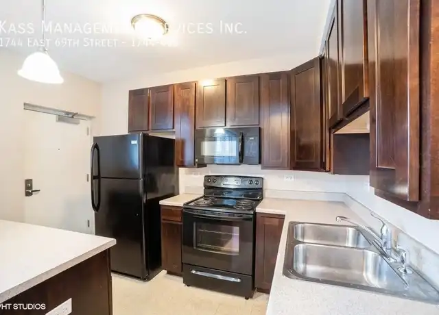 Property at 1744 E 69th St, Chicago, IL, 60649, 2 beds, 1 bath, [object Object]