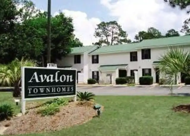 Property at 2305 Bemiss Rd, Valdosta, GA, 31602, 2 beds, 1.5 baths, [object Object]