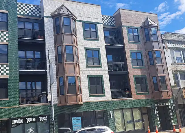 Property at 1730 W 18th St Unit 401, Chicago, IL, 60608, 3 beds, 2 baths, [object Object]