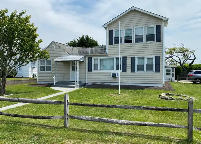 Property at 95 Grandview Dr, Shirley, NY, 11967, 1 bed, 1 bath, [object Object]