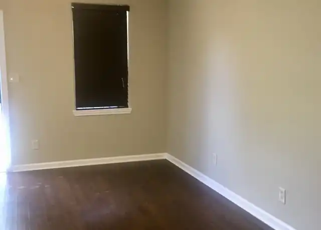 Property at 2011 S San Jacinto St, San Antonio, TX, 78207, 0 beds, 1 bath, [object Object]