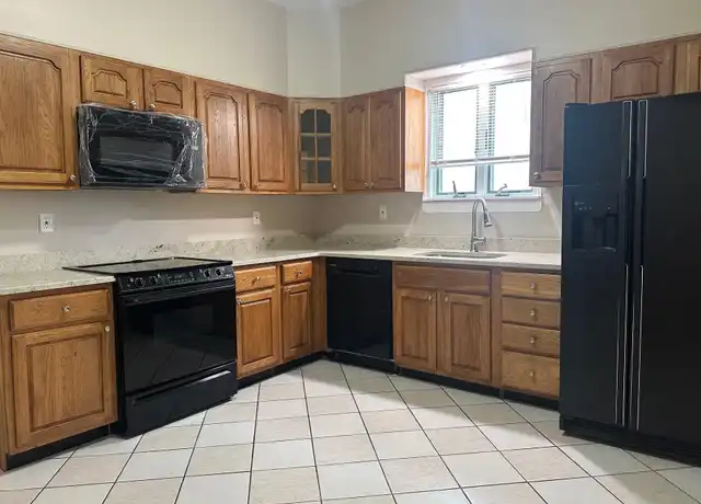 Property at 24 Innis Ave Unit 1, Poughkeepsie, NY, 12601, 3 beds, 1 bath, [object Object]