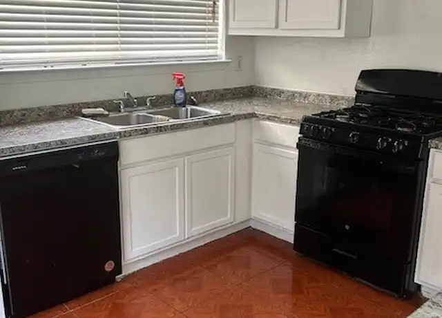 Property at 3023 Becket St, Pearland, TX, 77584, 3 beds, 2 baths, [object Object]