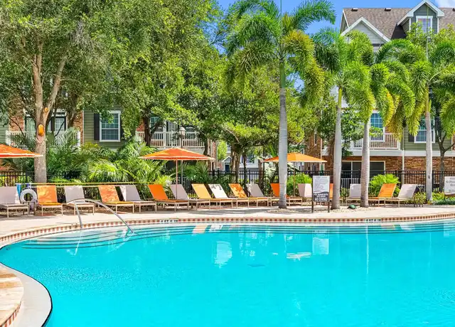 Property at Cortland Lakecrest - 10420 McKinley Dr, Tampa, FL, 33612, 1-3 bed, 1-2.5 bath, [object Object]
