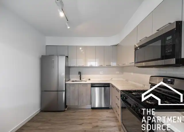 Property at 7621 N Sheridan Rd Unit 2G, Chicago, IL, 60626, 2 beds, 1.5 baths, [object Object]