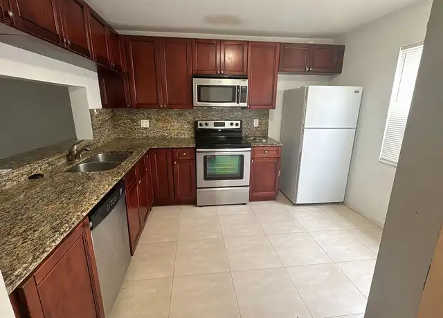Property at 6437 Boca Cir, Boca Raton, FL, 33433, 2 beds, 2.5 baths, [object Object]