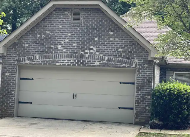 Property at 5389 Cottage Cir, Hoover, AL, 35226, 3 beds, 2 baths, [object Object]