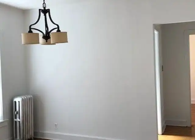 Property at 5644 N Ridge Ave, Chicago, IL, 60660, 2 beds, 1 bath, [object Object]