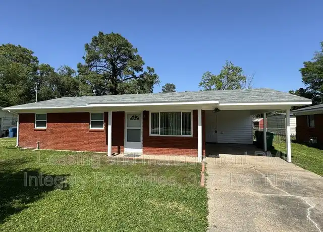 Property at 305 Alice Dr, Lafayette, LA, 70503, 3 beds, 1.5 baths, [object Object]