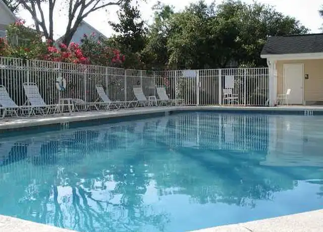 Property at 1501 Partin Dr N #102, Niceville, FL, 32578, 2 beds, 2 baths, [object Object]