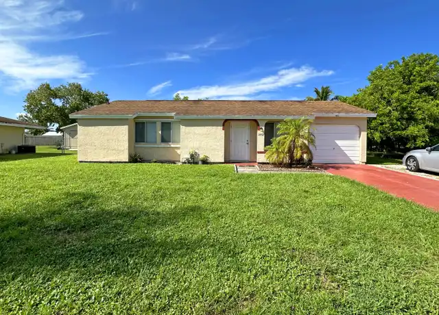 Property at 1852 SE Rainier Rd, Port Saint Lucie, FL, 34952, 3 beds, 2 baths, [object Object]