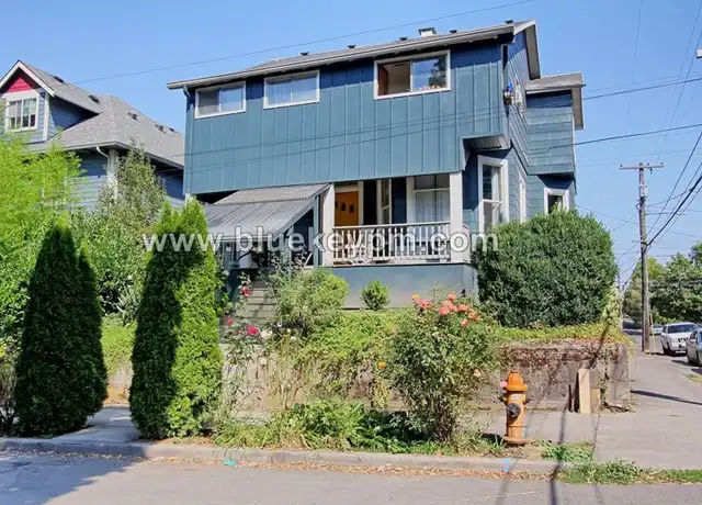 Property at 1935 SE Washington St Unit OELH1935-1, Portland, OR, 97214, 1 bed, 1 bath, [object Object]