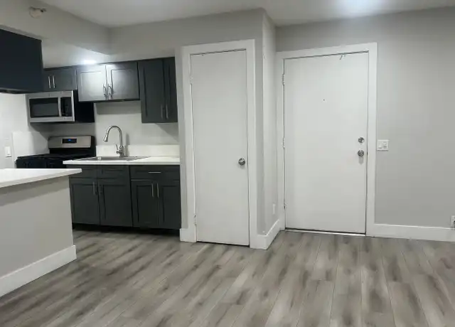 Property at 1114 W Santa Ana Blvd Unit 24, Santa Ana, CA, 92703, 2 beds, 2 baths, [object Object]