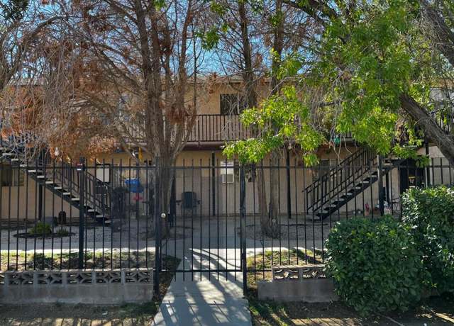 Photo of 42737 42nd St W, Lancaster, CA 93536
