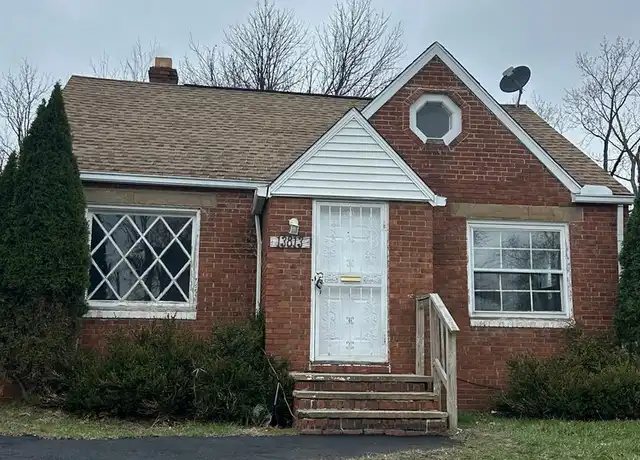 Property at 13813 North Dr, Garfield Heights, OH, 44105, 4 beds, 1 bath, [object Object]