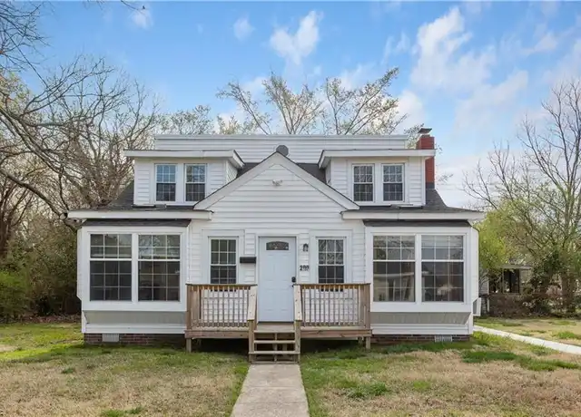 Property at 200 S 4th St, Hampton, VA, 23664, 2 beds, 1 bath, [object Object]