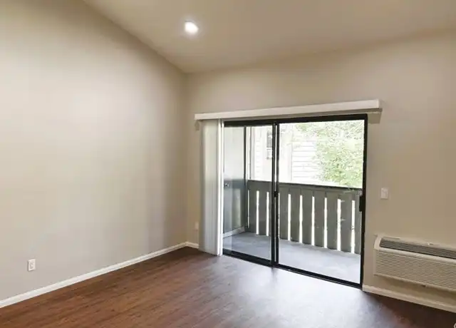 Property at 20702 El Toro Rd #356, Lake Forest, CA, 92630, 1 bed, 1 bath, [object Object]