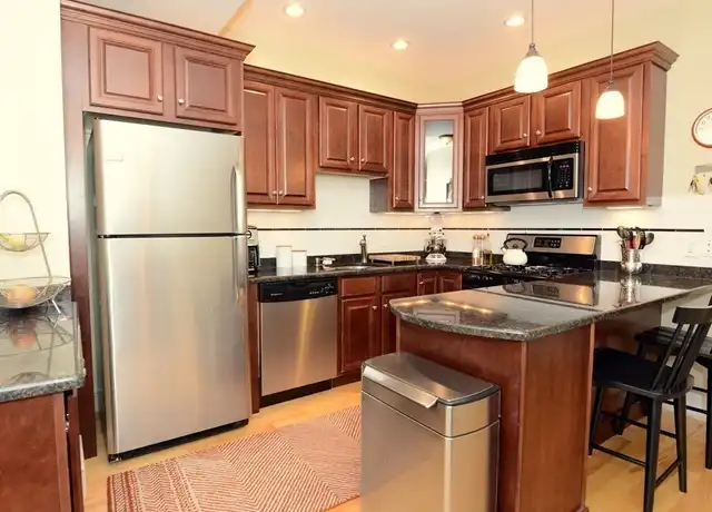Property at 21 Oak St #1, Somerville, MA, 02143, 2 beds, 2 baths, [object Object]