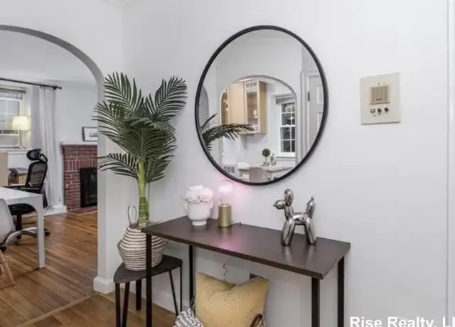 Property at 37 Commonwealth Ave, Chestnut Hill, MA, 02467, 1 bed, 1 bath, [object Object]