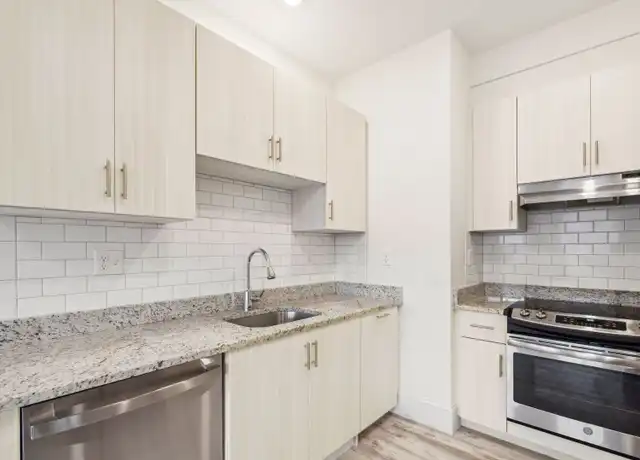 Property at 42 Maple St Apt 103, Dover, NH, 03820, 3 beds, 2 baths, [object Object]