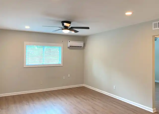 Property at 531 Gresham Park Dr Apt C, Marietta, GA, 30062, 2 beds, 1 bath, [object Object]