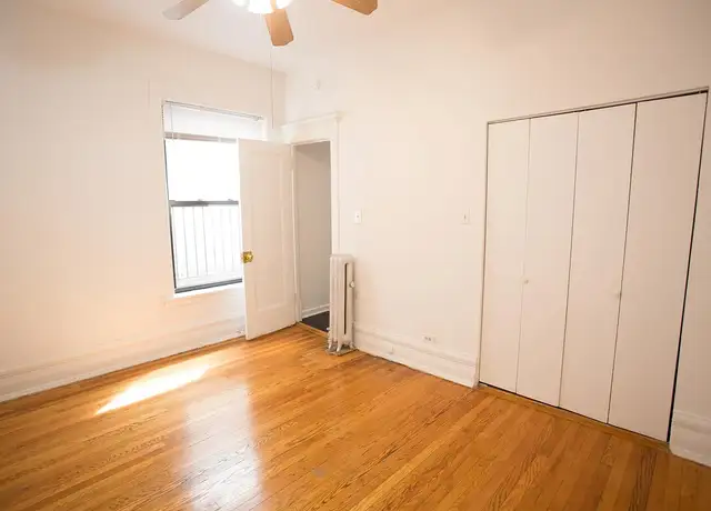 Photo of 5043 S Drexel Blvd, Chicago, IL 60615