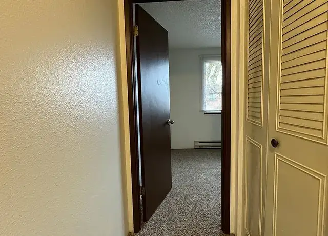 Photo of 14124 NE Sandy Blvd, Portland, OR 97230