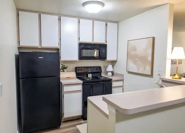 Property at Terraces at Northridge - 256 Northridge Oval, Cleveland, OH, 44144, 1-2 bed, 1-2 bath, [object Object]