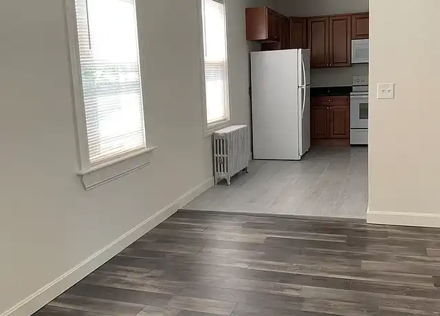 Property at 78 Preston St Unit 2 F, Providence, RI, 02906, 2 beds, 1 bath, [object Object]